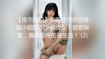 紫衣萌妹子近距离视角骑乘后入猛操晃动奶子