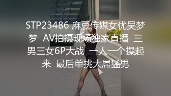 校园霸凌社会女围殴学生妹,强行扒衣脱裤子,学生妹毫无反抗还手余地