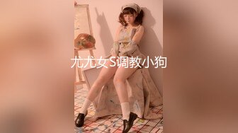 国产CD系列伪娘小薰1 很大胆的在商场女厕所对着镜子打飞机 旁边好几个还有妹子经过