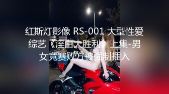 一个少妇一个女神！小伙今天爽翻了3P大战【完整版98分钟已上传下面】