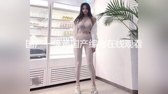 36E性感大胸美女和妈妈一起约了2男家中群交啪啪,妈妈被2男前后双插干的受不了