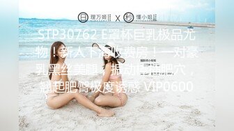 【极品稀缺欧美摄像头破解】白天家没人 叫漂亮女友来家爽一炮 性爱最高境界快感“吸”和“操”