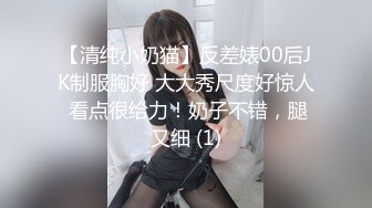 固定摄像头偷拍长裙美女 撅着大屁股尿尿 人美B更美