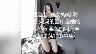 最新流出nf精品乌克兰炙手可热极品女神西比尔居家牛仔热裤沙发上看A片自摸被男友看到顺势打一炮内射中出