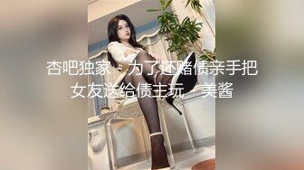 Ria 久留美当它把精液喷到她的棒棒糖上时，她又得到了一个惊喜，这是一种特别的甜味和咸味！